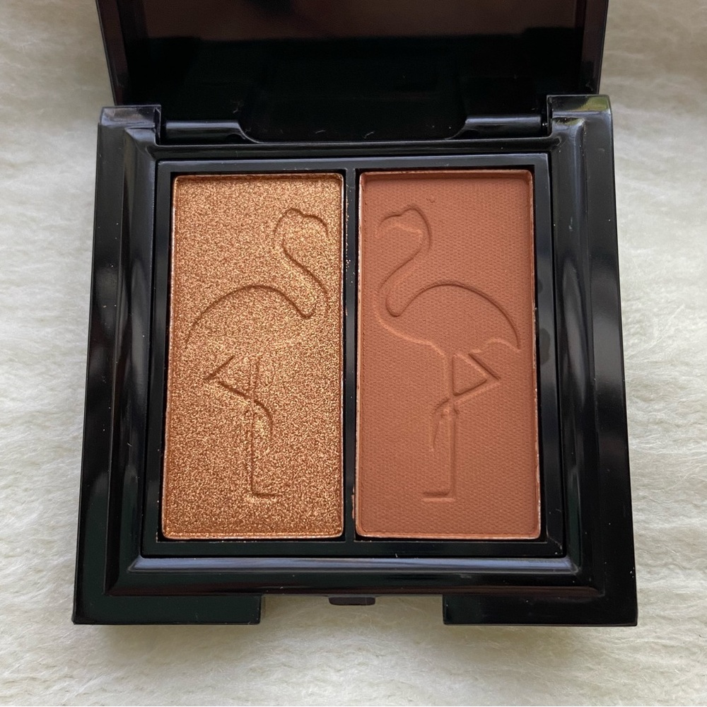 Shaina B Eyeshadow Duo in B. Brazen